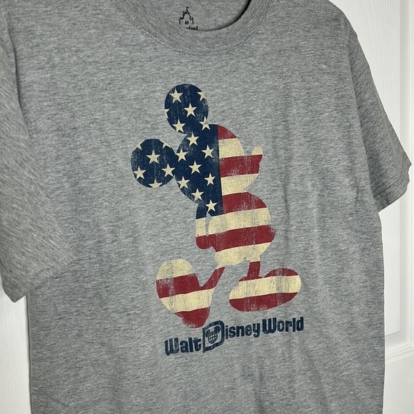 Walt Disney World Gray Mickey Mouse American‎ Flag T-Shirt Women's Medium - Picture 4 of 5
